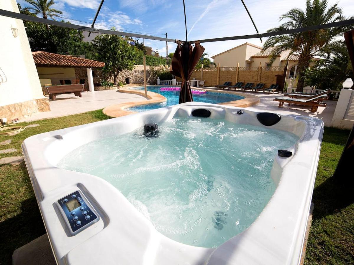 Villa Belucra,10P,Seaview,Jacuzzi,Pool Кальпе Экстерьер фото